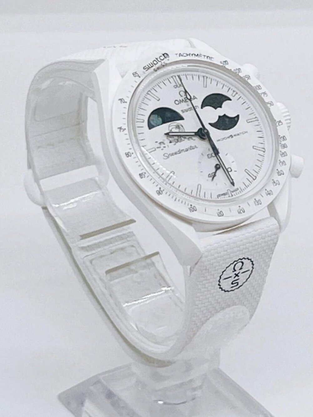 Omega x Swatch Tripartite Collaboration White Snoopy Moon Phase Chronograph Watc